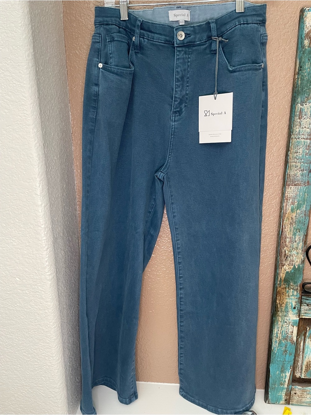 Women's Teal High-Rise Cropped Jeans